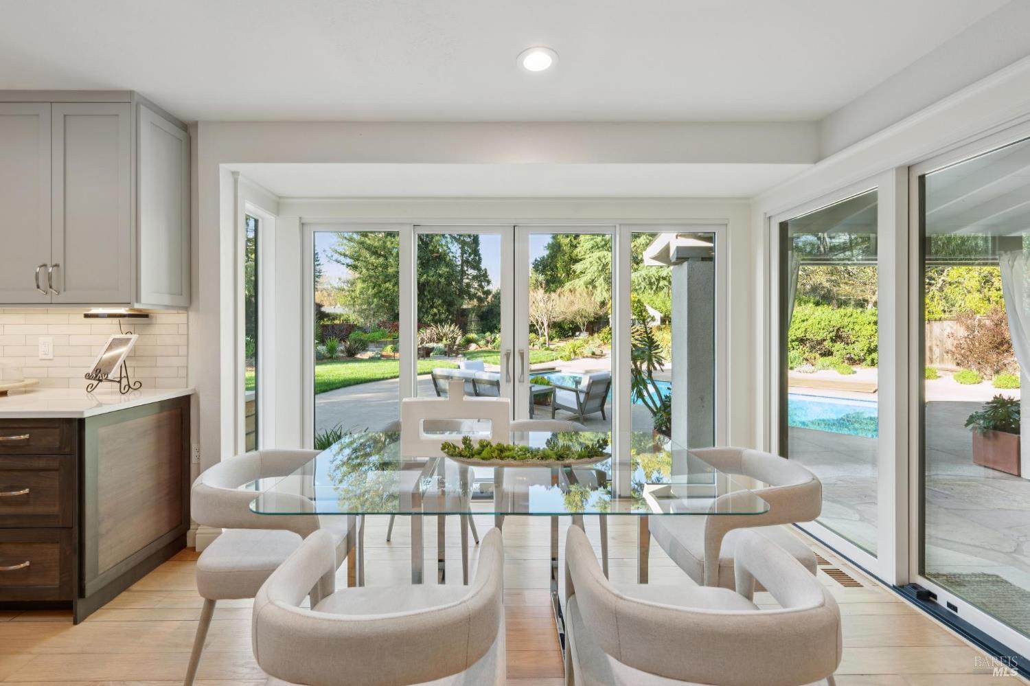 Detail Gallery Image 17 of 53 For 1222 Apple Tree Ct, Sonoma,  CA 95476 - 3 Beds | 3 Baths