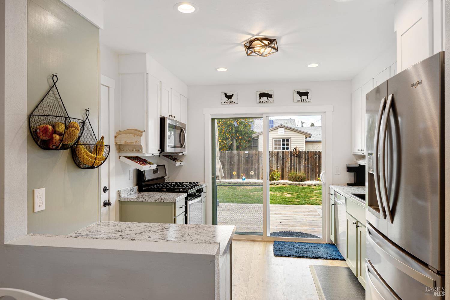 Detail Gallery Image 12 of 32 For 308 Buckeye St, Vacaville,  CA 95688 - 3 Beds | 1 Baths