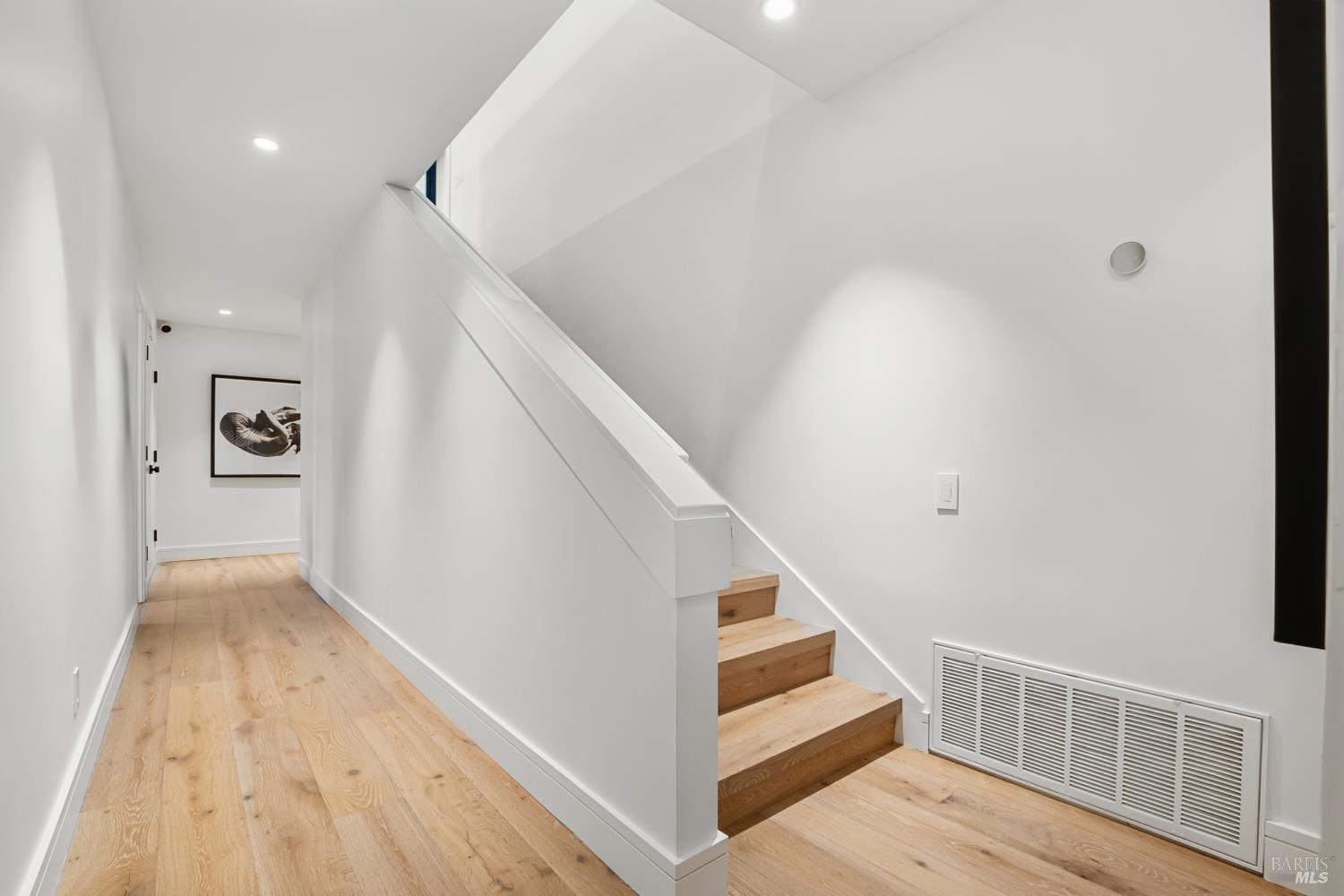 Detail Gallery Image 30 of 64 For 350 Deer Hollow Dr, Napa,  CA 94558 - 4 Beds | 4 Baths