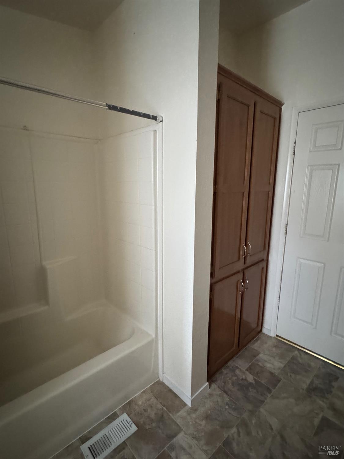 Detail Gallery Image 39 of 44 For 1023 Deputy Dr, Pope Valley,  CA 94567 - 3 Beds | 2 Baths