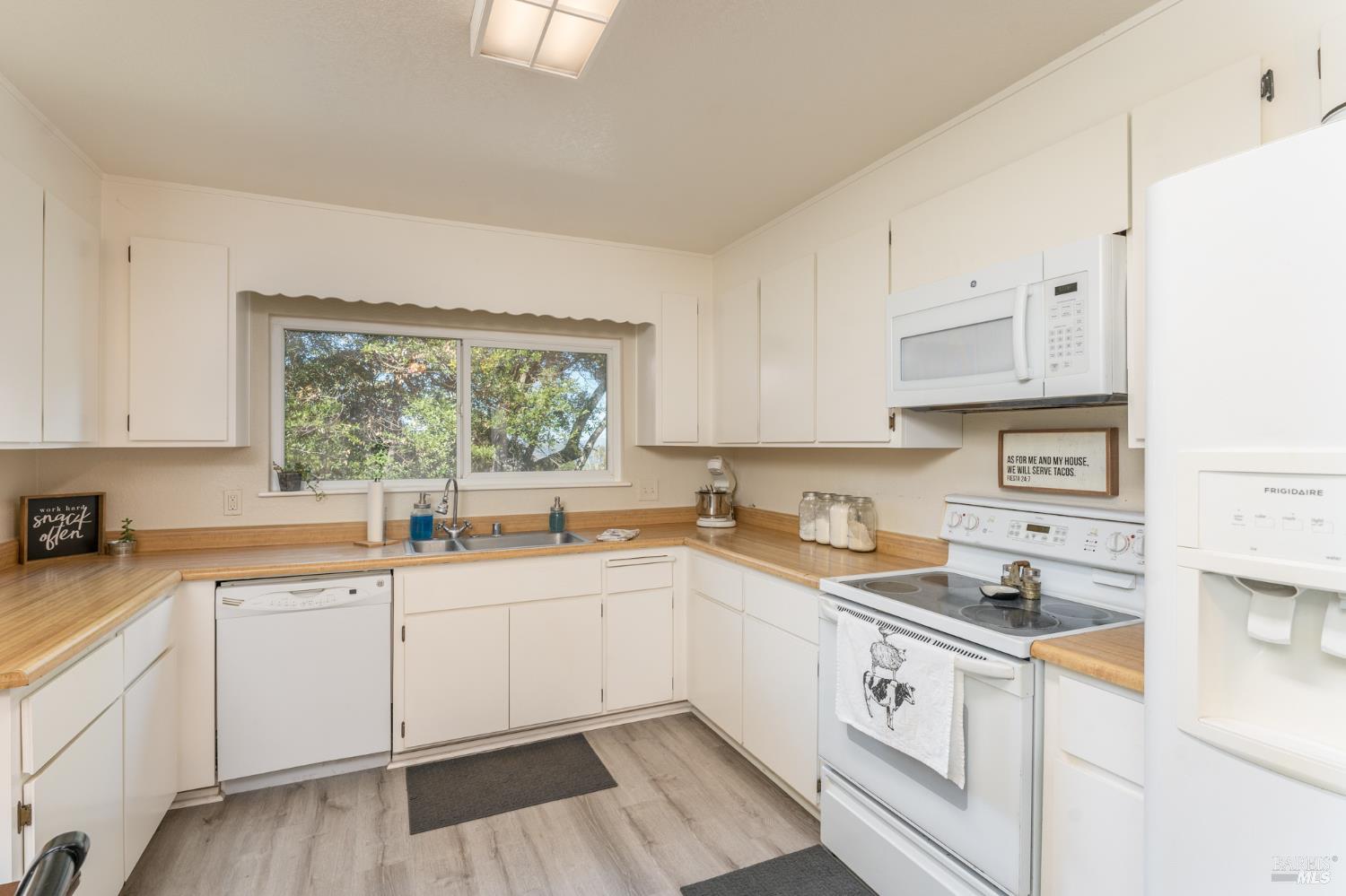 Detail Gallery Image 10 of 41 For 132 Ridgecrest Dr, Napa,  CA 94558 - 3 Beds | 2 Baths