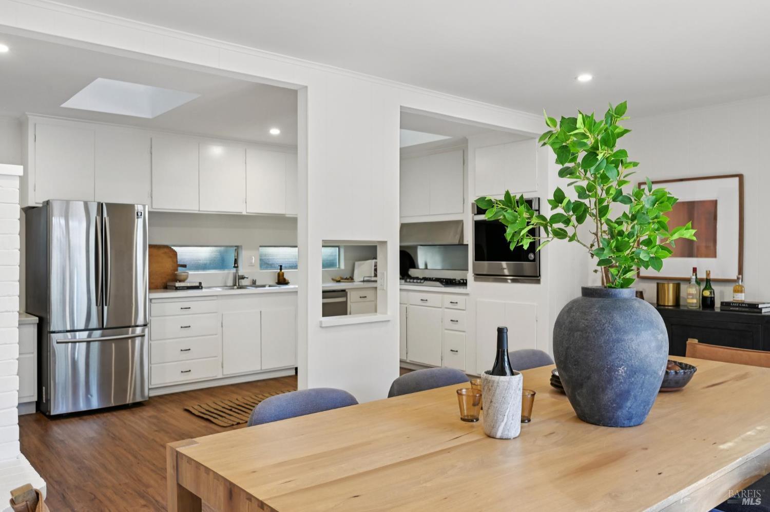 Detail Gallery Image 7 of 43 For 404 Spruce St, Mill Valley,  CA 94941 - 3 Beds | 2 Baths