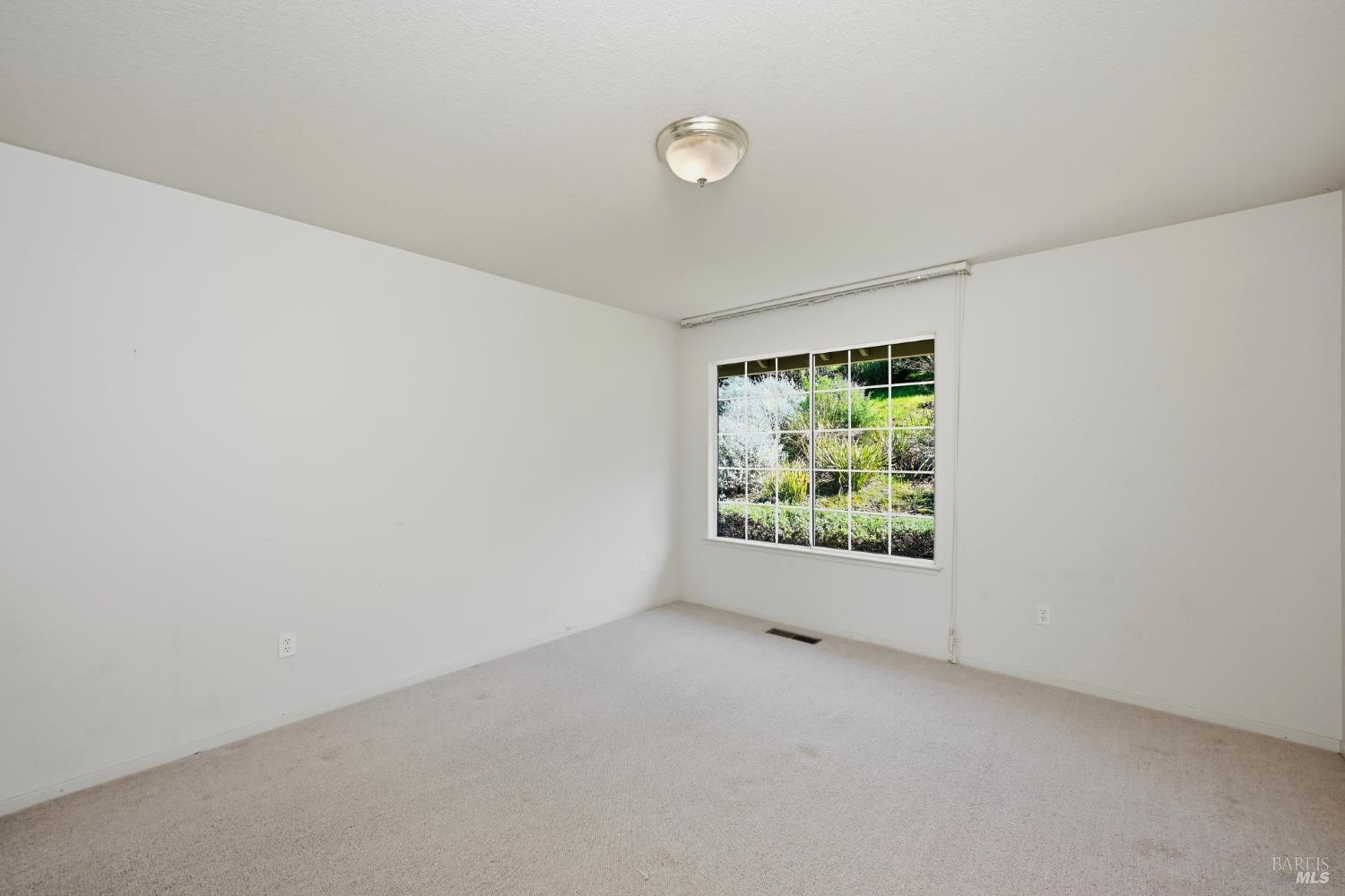 Detail Gallery Image 28 of 63 For 437 Crestridge Pl, Santa Rosa,  CA 95409 - 3 Beds | 2/1 Baths