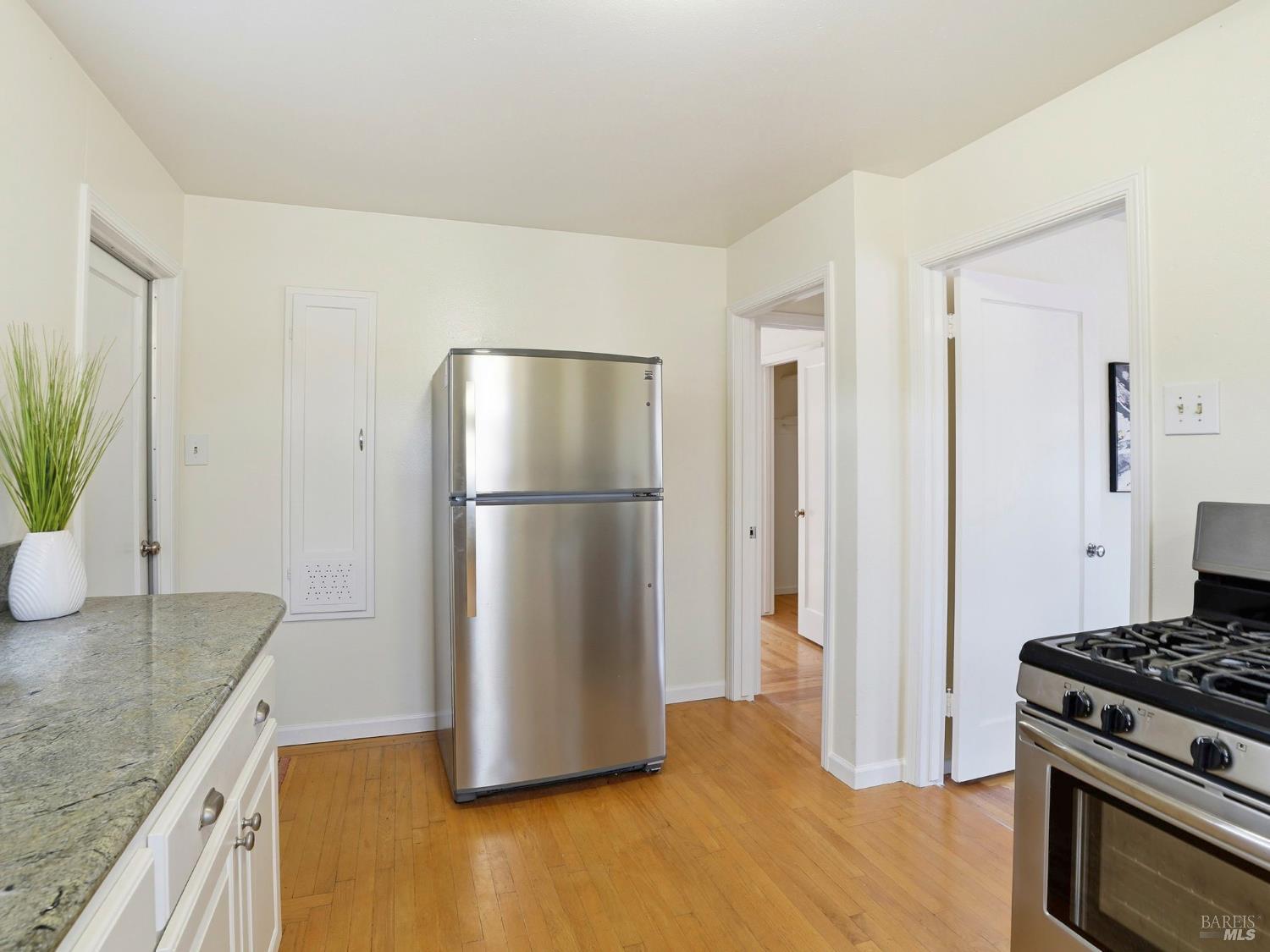 Detail Gallery Image 18 of 36 For 1810 Leonard Ave, Santa Rosa,  CA 95405 - 2 Beds | 1 Baths