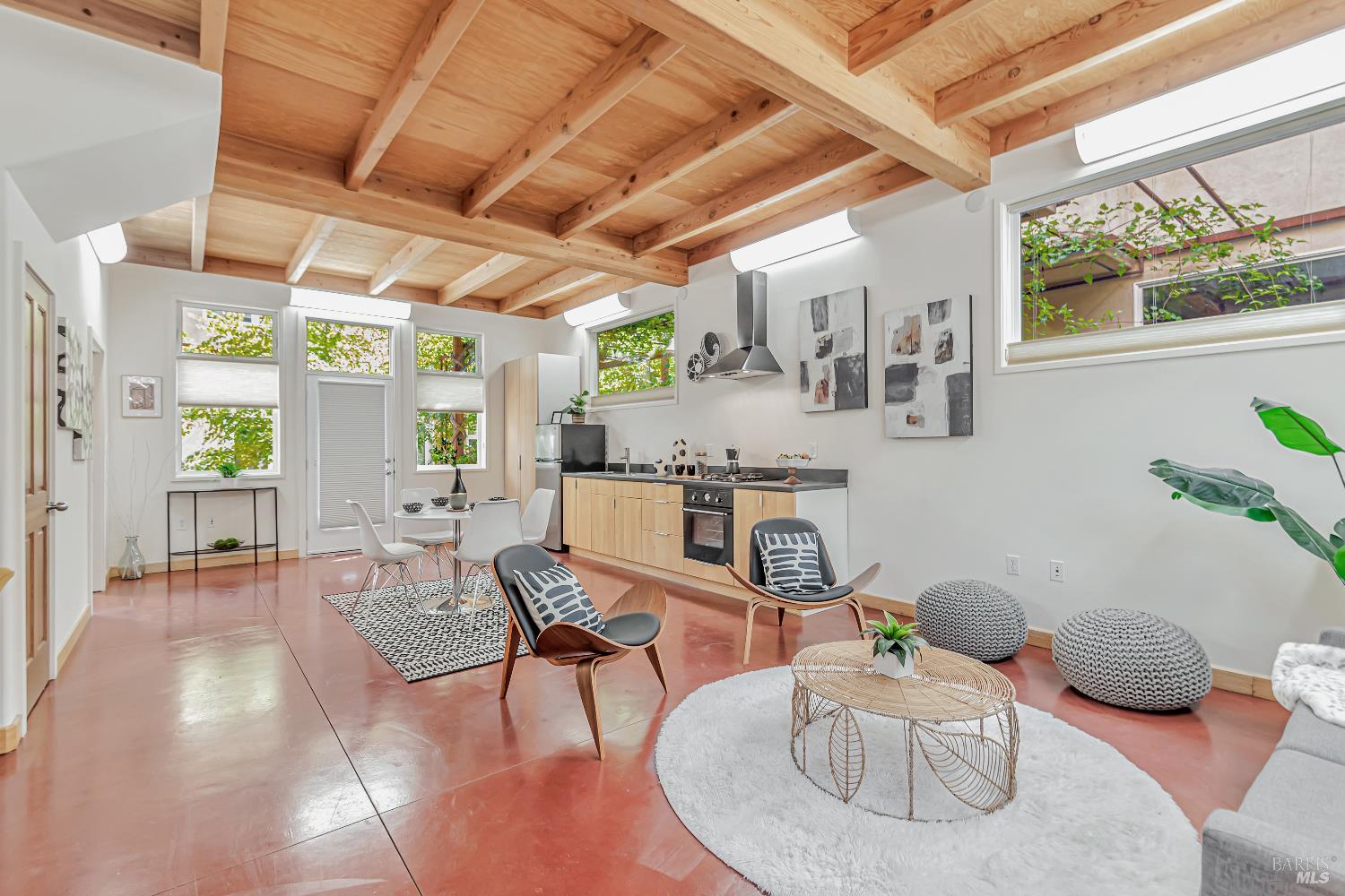 Detail Gallery Image 10 of 47 For 455 Florence Ave, Sebastopol,  CA 95472 - 1 Beds | 2/1 Baths