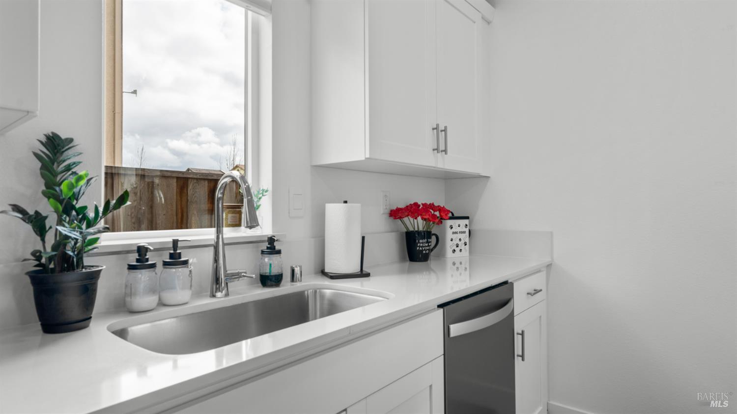 Detail Gallery Image 20 of 47 For 6083 Oak Leaf Pl, Rohnert Park,  CA 94928 - 4 Beds | 2/1 Baths