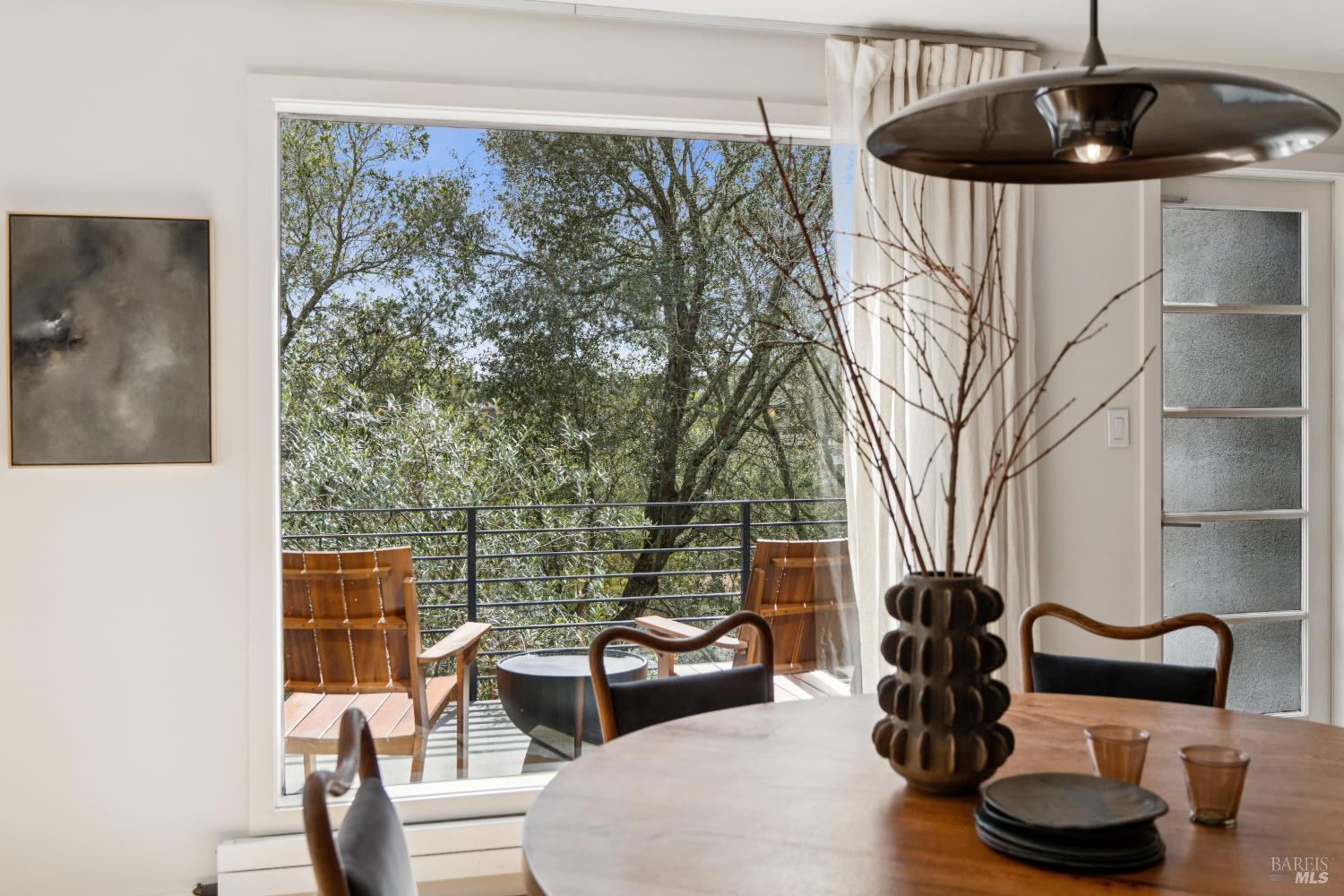 Detail Gallery Image 14 of 65 For 123 Almenar Dr, Greenbrae,  CA 94904 - 3 Beds | 3 Baths