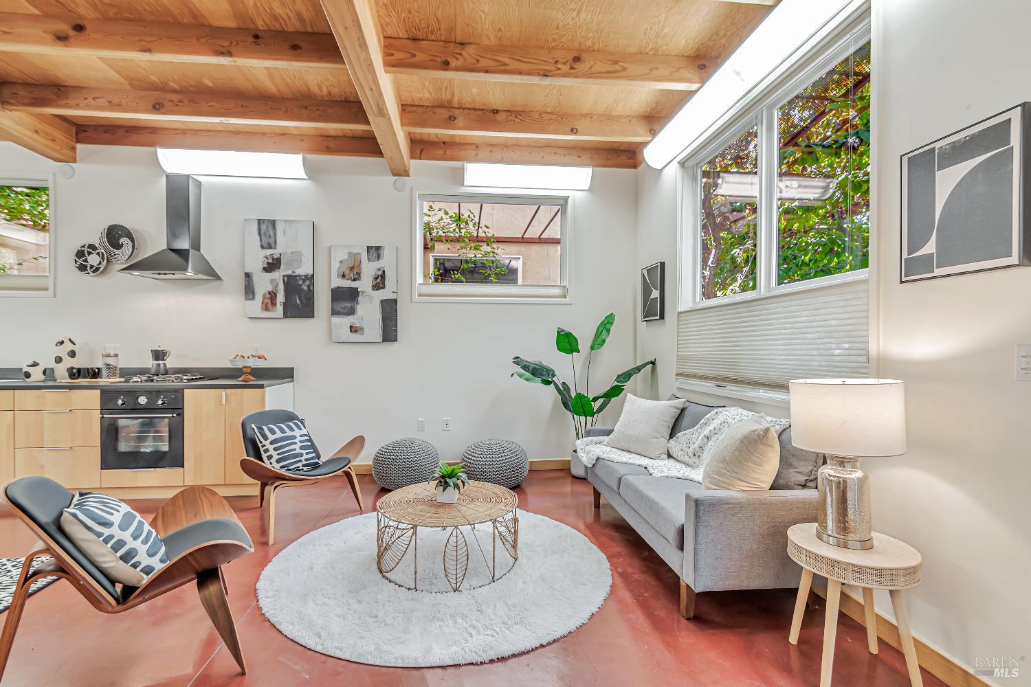 Detail Gallery Image 7 of 47 For 455 Florence Ave, Sebastopol,  CA 95472 - 1 Beds | 2/1 Baths