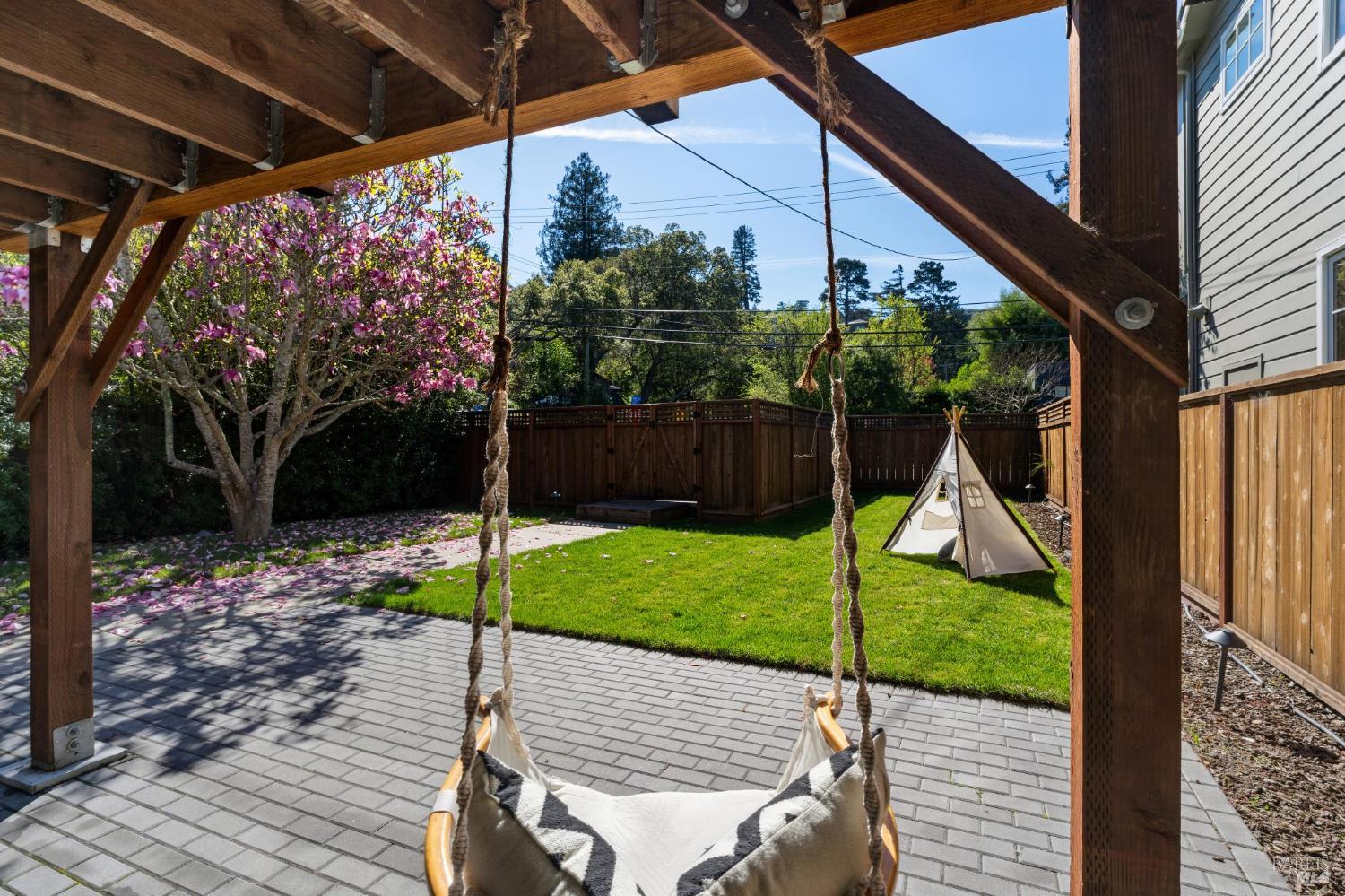 Detail Gallery Image 26 of 28 For 597 Ethel Ave, Mill Valley,  CA 94941 - 3 Beds | 2 Baths