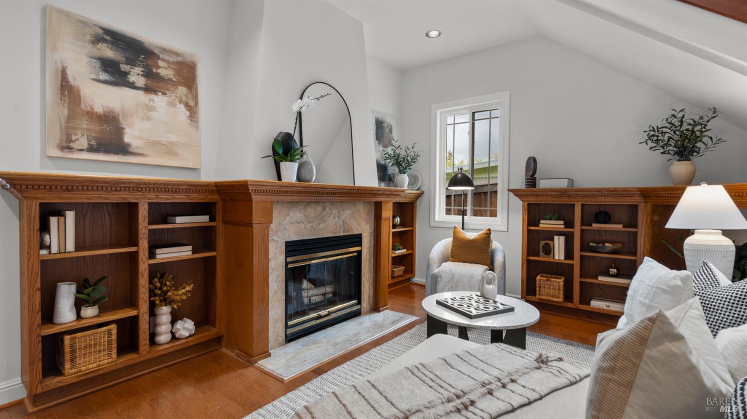 Detail Gallery Image 21 of 62 For 723 Alice St, Novato,  CA 94945 - 5 Beds | 2/1 Baths