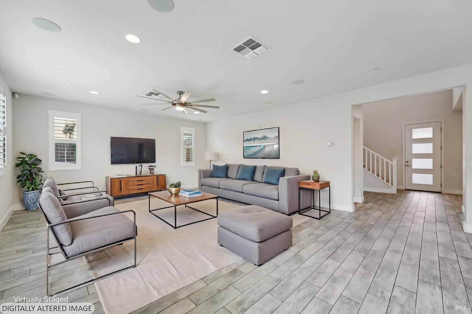 Detail Gallery Image 5 of 61 For 5291 Finkas Ln, Fairfield,  CA 94533 - 4 Beds | 3 Baths