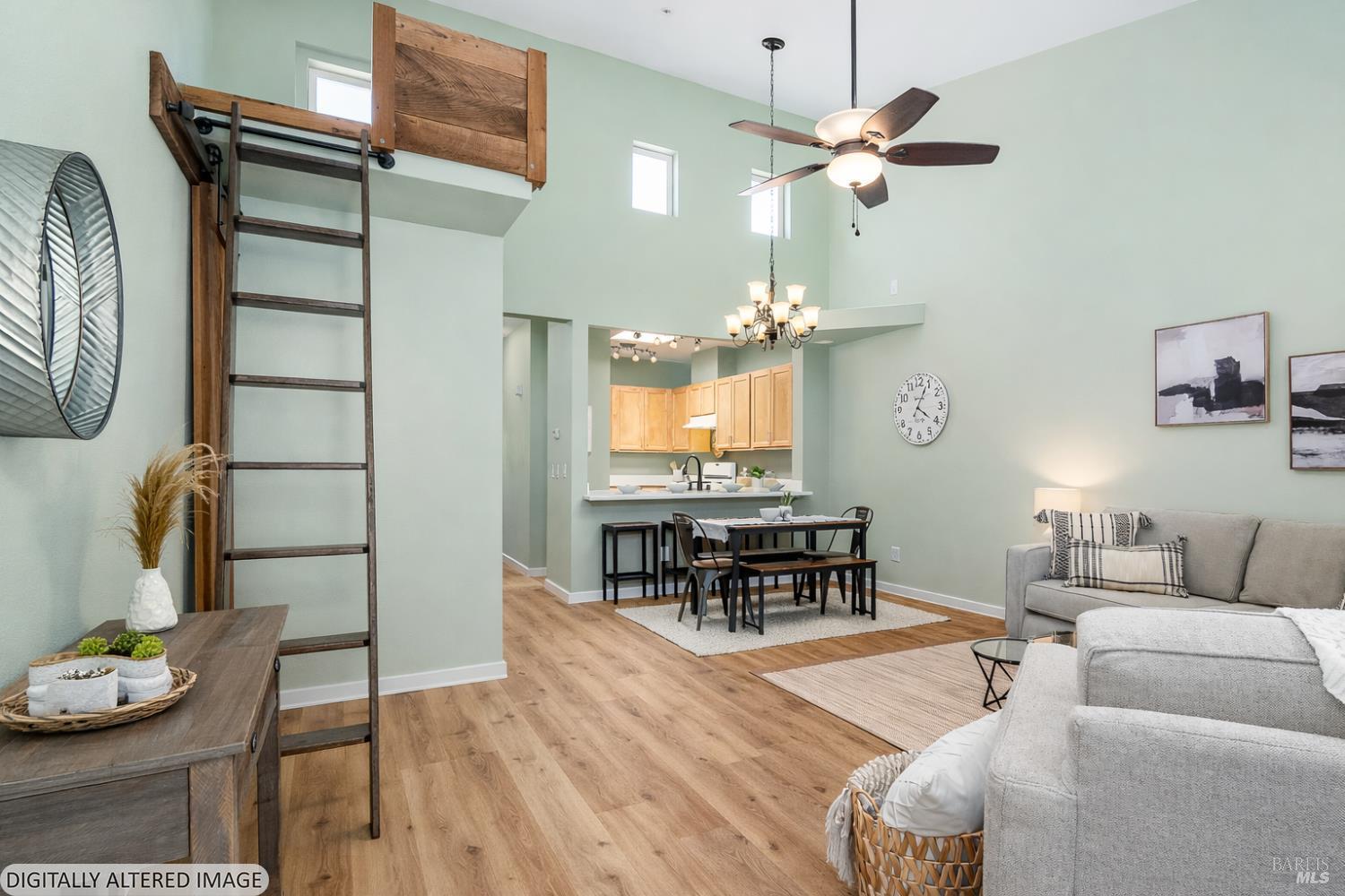 1354 Yulupa Avenue #E photo 3