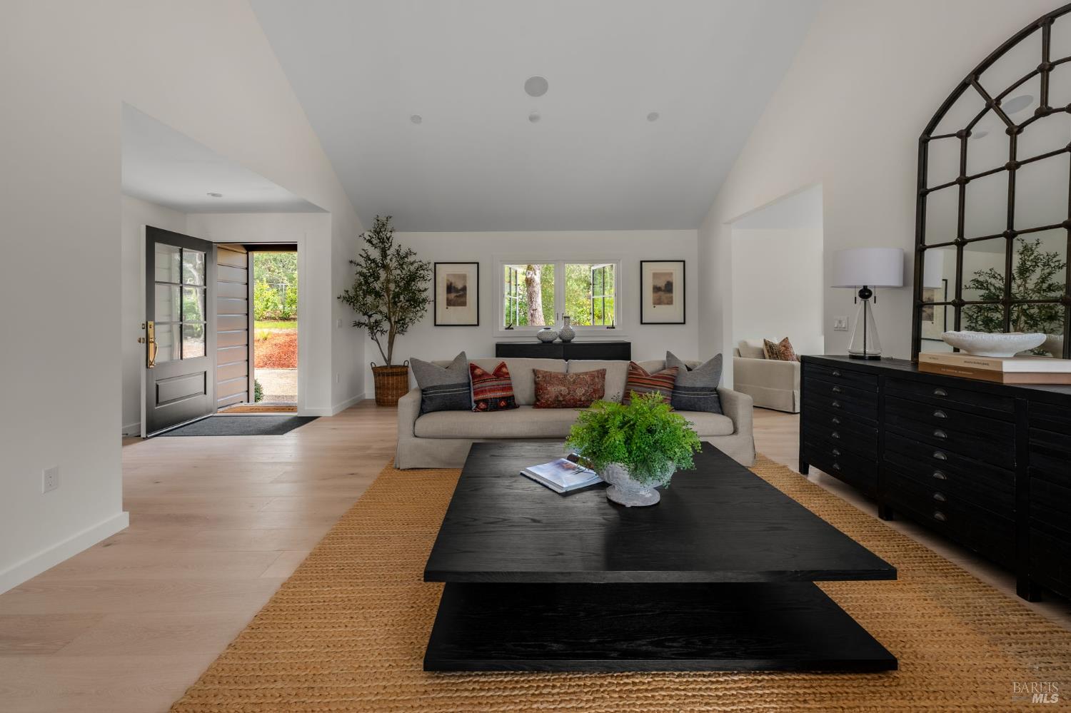 Detail Gallery Image 8 of 61 For 340 White Cottage Rd, Angwin,  CA 94508 - 2 Beds | 2 Baths