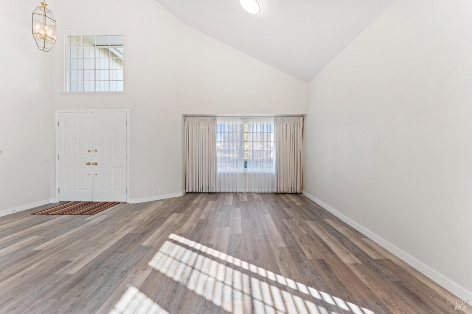 Detail Gallery Image 4 of 41 For 1175 Hickory Ave, Fairfield,  CA 94533 - 4 Beds | 3 Baths