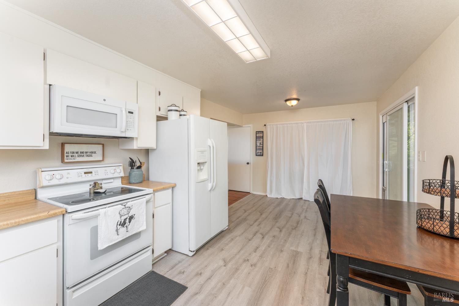 Detail Gallery Image 11 of 41 For 132 Ridgecrest Dr, Napa,  CA 94558 - 3 Beds | 2 Baths