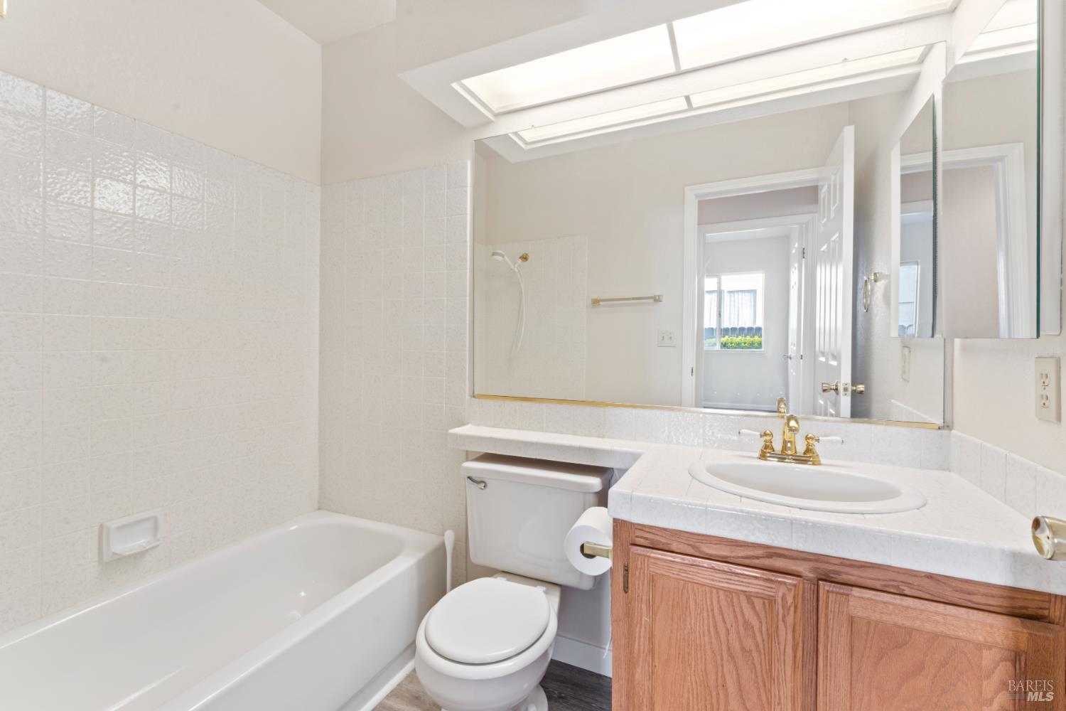 Detail Gallery Image 16 of 41 For 1175 Hickory Ave, Fairfield,  CA 94533 - 4 Beds | 3 Baths