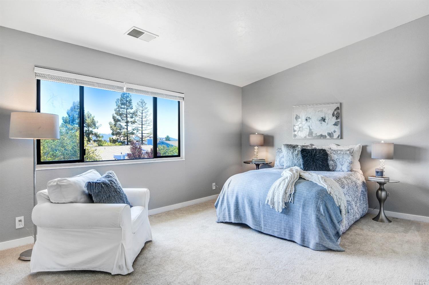 Detail Gallery Image 26 of 31 For 2016 Clearview Cir, Benicia,  CA 94510 - 3 Beds | 2/1 Baths