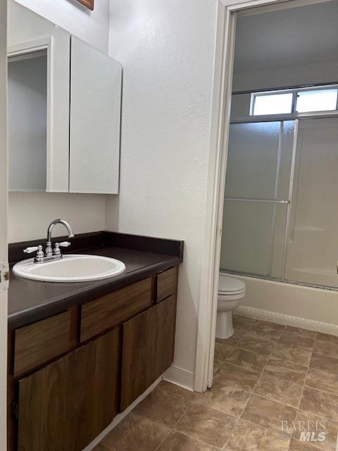 Detail Gallery Image 18 of 21 For 631 Military Dr, Benicia,  CA 94510 - 2 Beds | 1/1 Baths