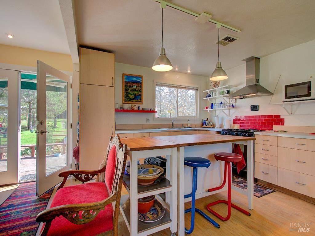 Detail Gallery Image 9 of 52 For 14100 Prairie Way, Mendocino,  CA 95460 - 2 Beds | 2 Baths