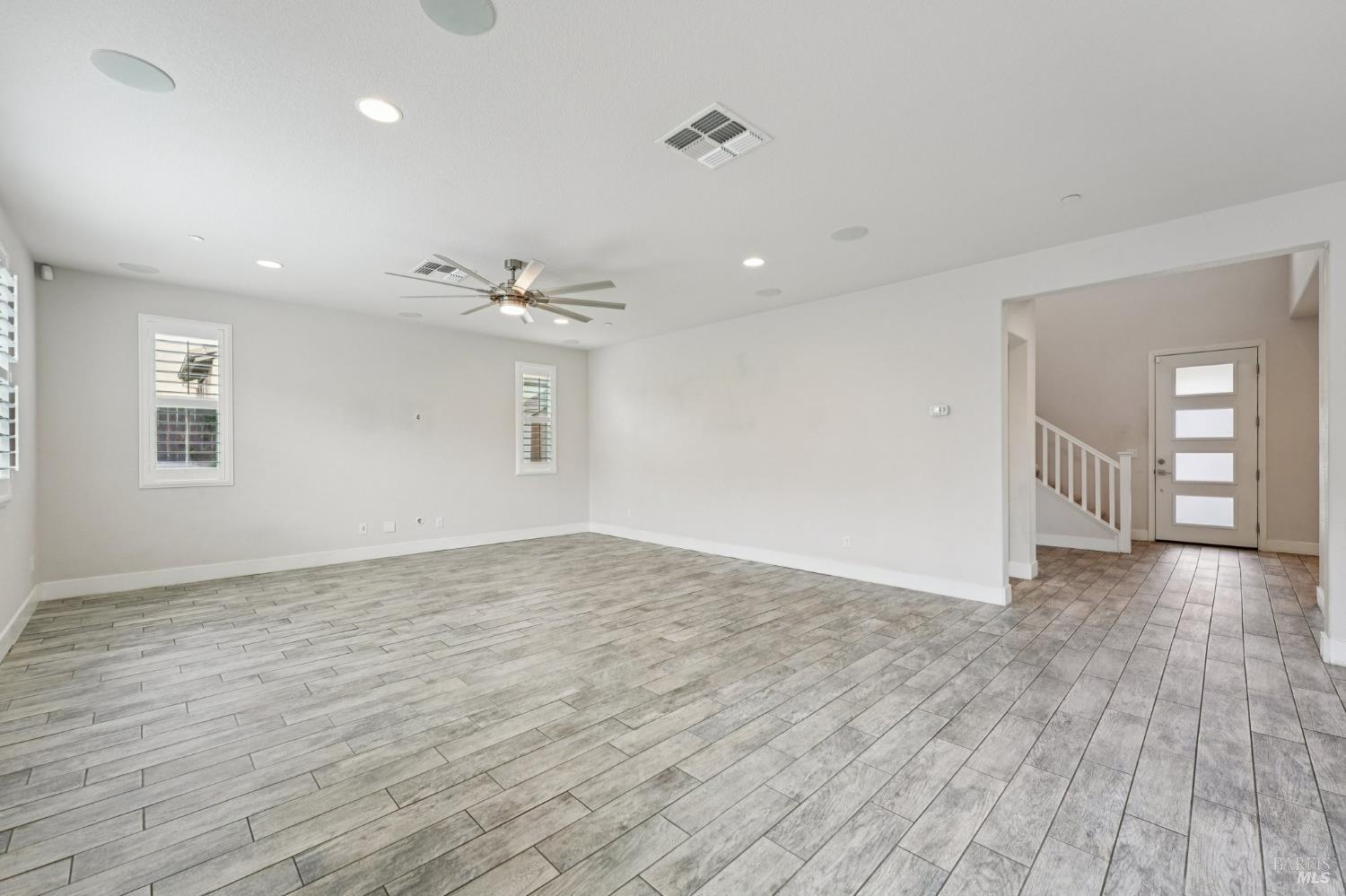 Detail Gallery Image 6 of 61 For 5291 Finkas Ln, Fairfield,  CA 94533 - 4 Beds | 3 Baths