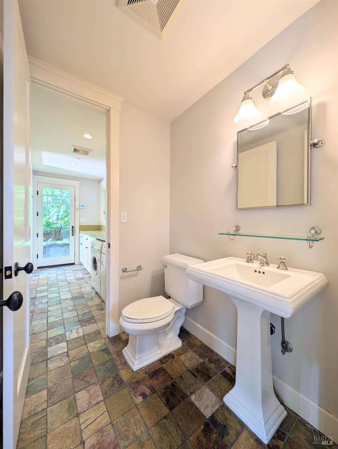 Detail Gallery Image 40 of 41 For 115 Sunnyside Ave, San Anselmo,  CA 94960 - 4 Beds | 3/1 Baths