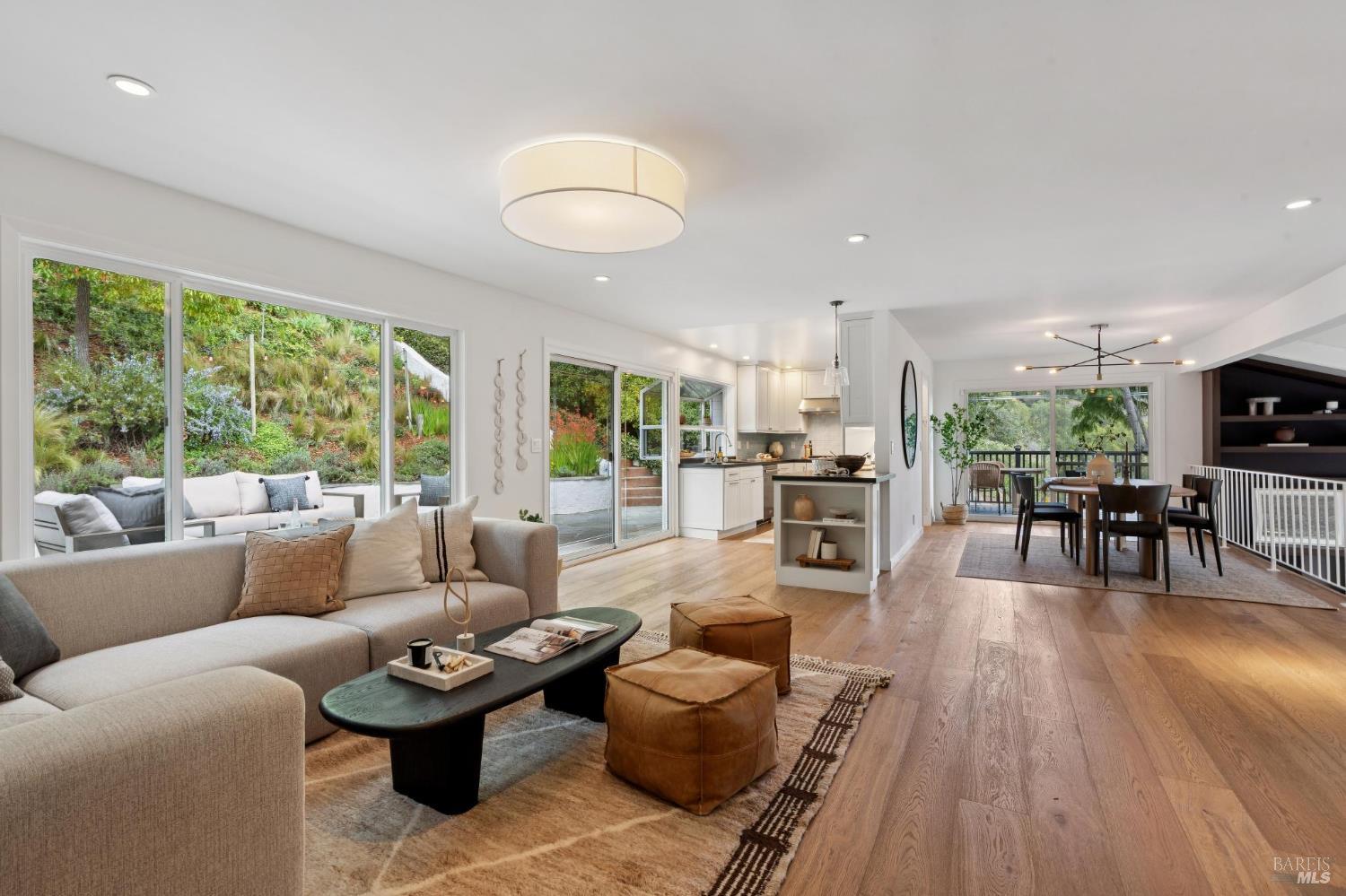 Detail Gallery Image 10 of 73 For 119 Bretano Way, Greenbrae,  CA 94904 - 4 Beds | 3 Baths