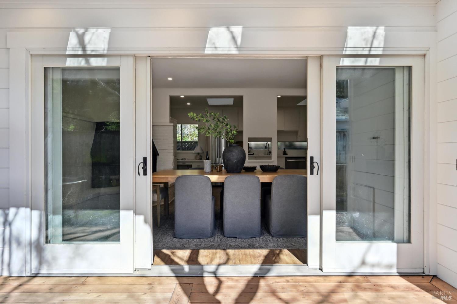 Detail Gallery Image 12 of 43 For 404 Spruce St, Mill Valley,  CA 94941 - 3 Beds | 2 Baths