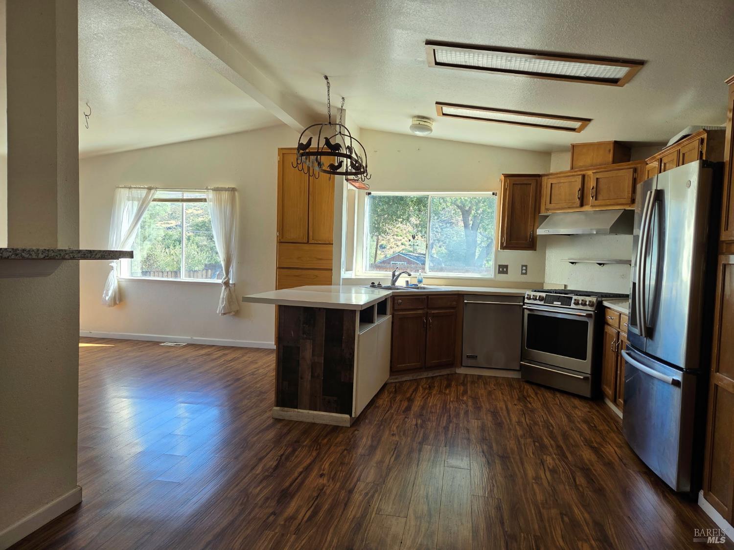 Detail Gallery Image 13 of 44 For 1023 Deputy Dr, Pope Valley,  CA 94567 - 3 Beds | 2 Baths