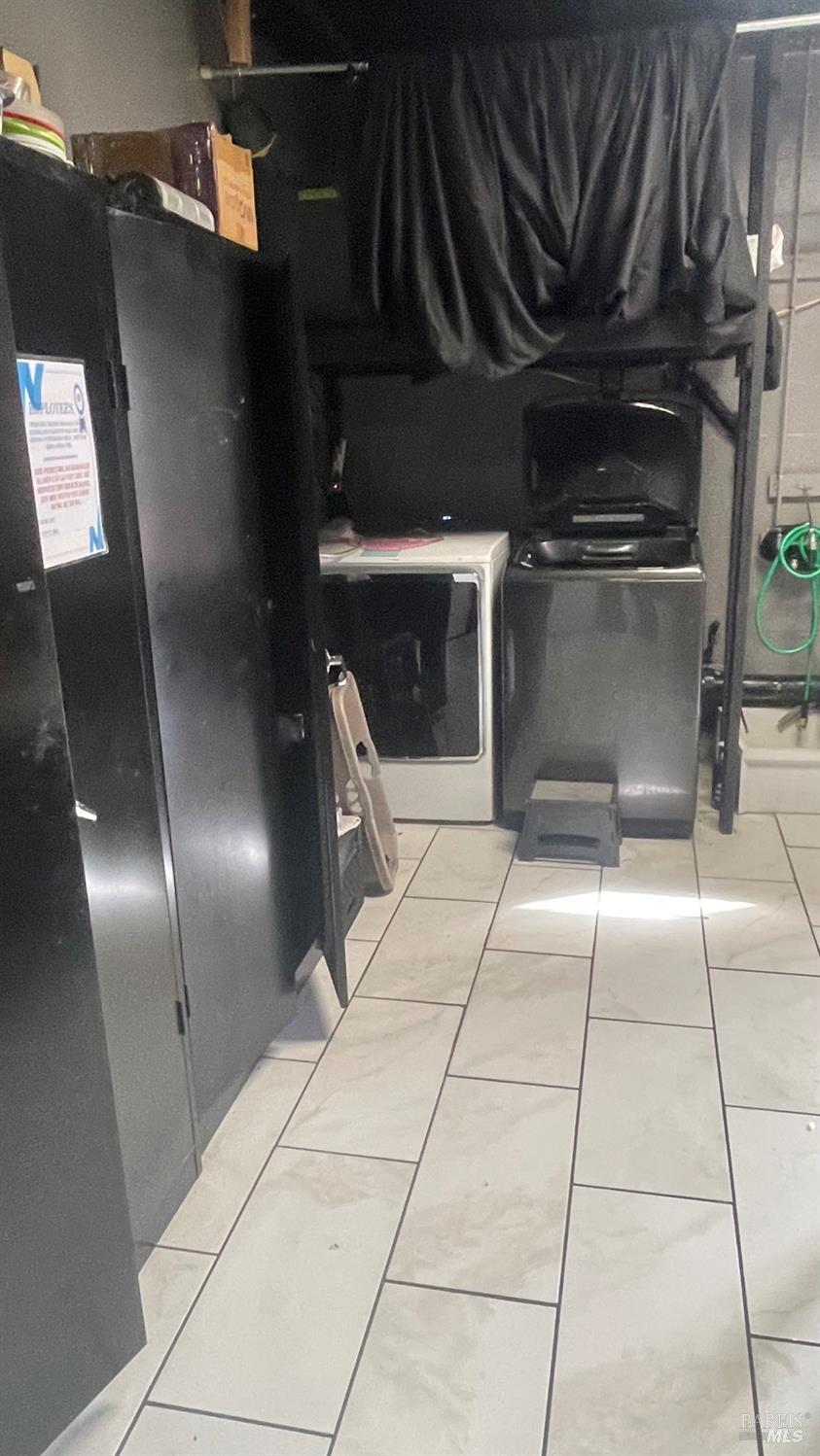 Detail Gallery Image 22 of 25 For 449 Center St, Healdsburg,  CA 95448 - – Beds | – Baths