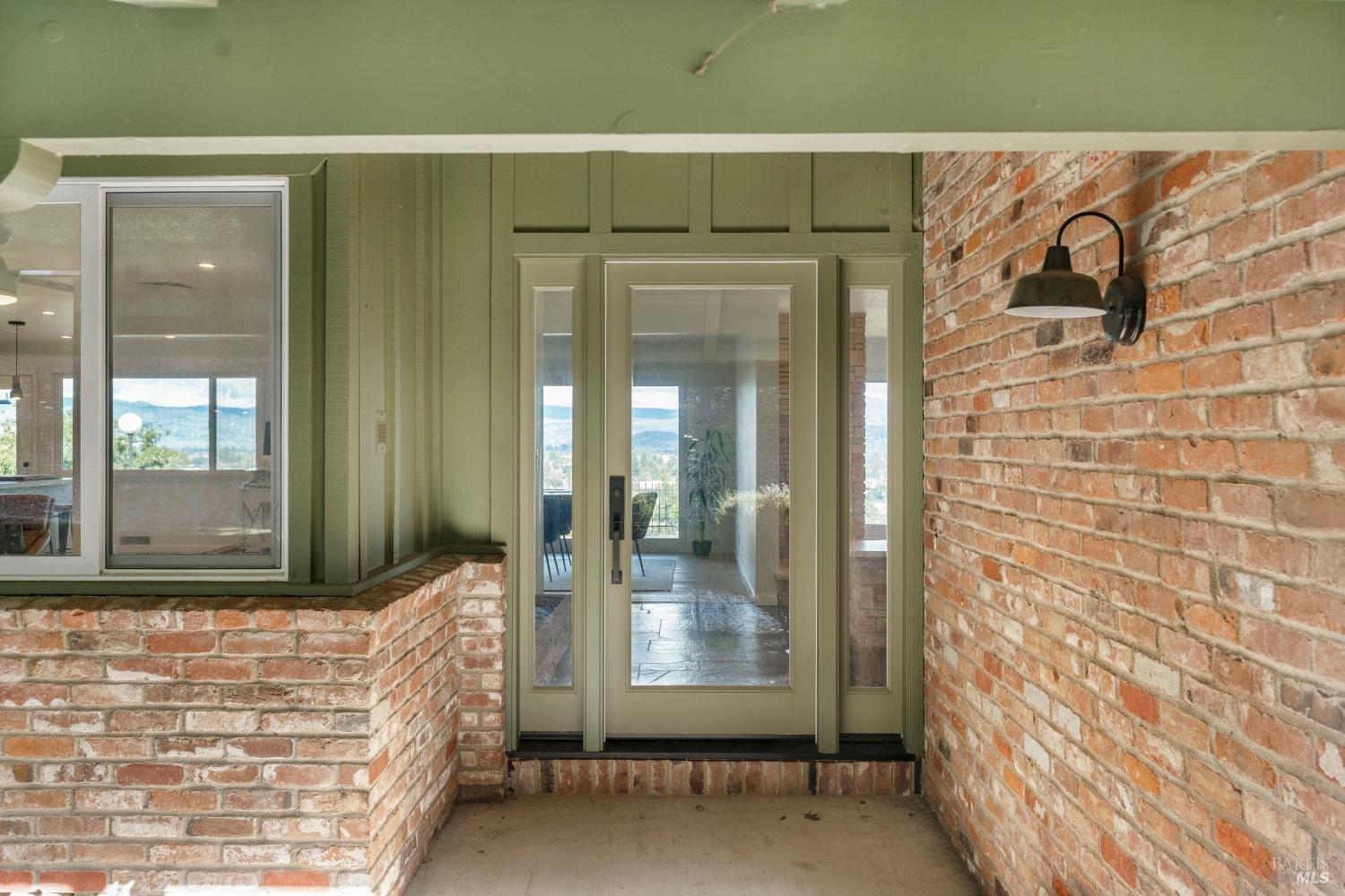 Detail Gallery Image 9 of 92 For 631 Casswall St, Napa,  CA 94558 - 7 Beds | 5/2 Baths