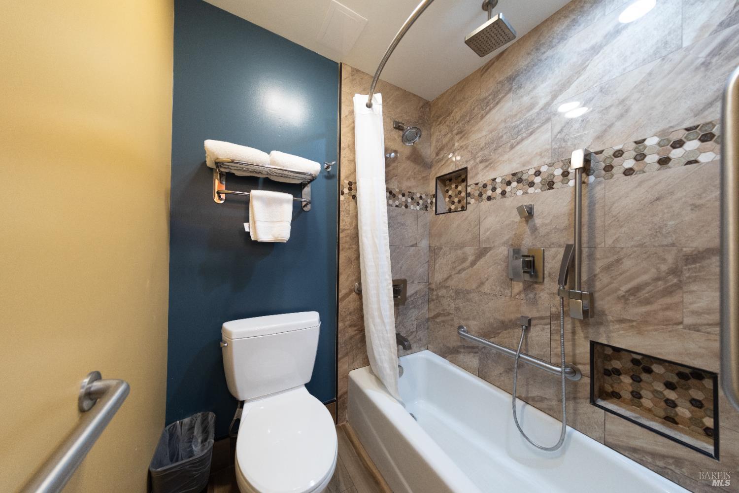 Detail Gallery Image 49 of 96 For 178 Dry Creek Rd, Healdsburg,  CA 95448 - – Beds | – Baths