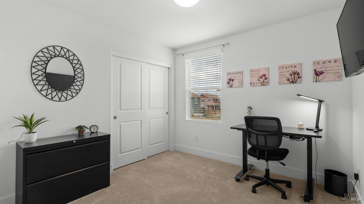 Detail Gallery Image 34 of 47 For 6083 Oak Leaf Pl, Rohnert Park,  CA 94928 - 4 Beds | 2/1 Baths