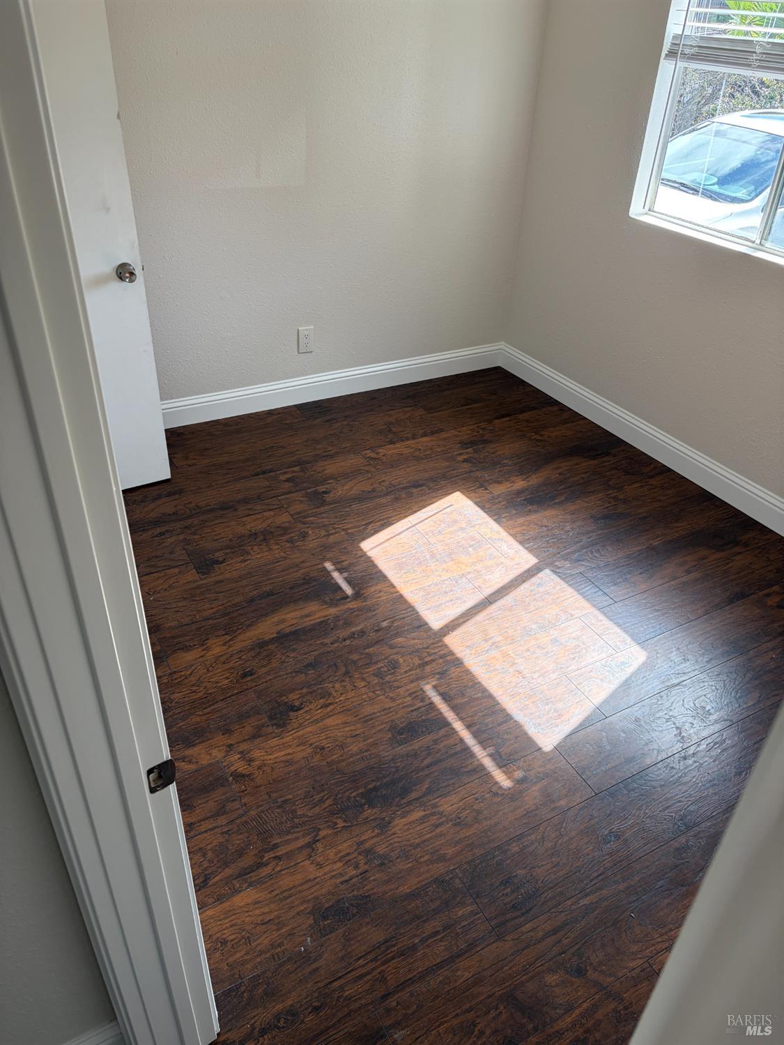 Detail Gallery Image 4 of 7 For 116 Encerti Ave, Vallejo,  CA 94589 - 2 Beds | 1 Baths