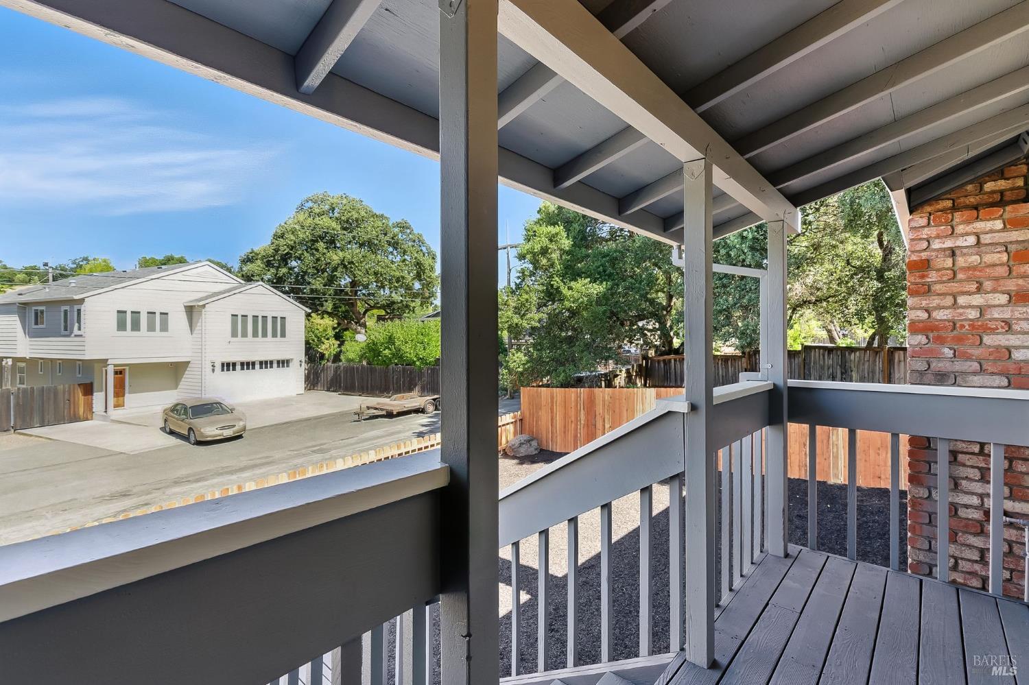 Detail Gallery Image 3 of 37 For 17641 Highland Blvd, Sonoma,  CA 95476 - 3 Beds | 2 Baths