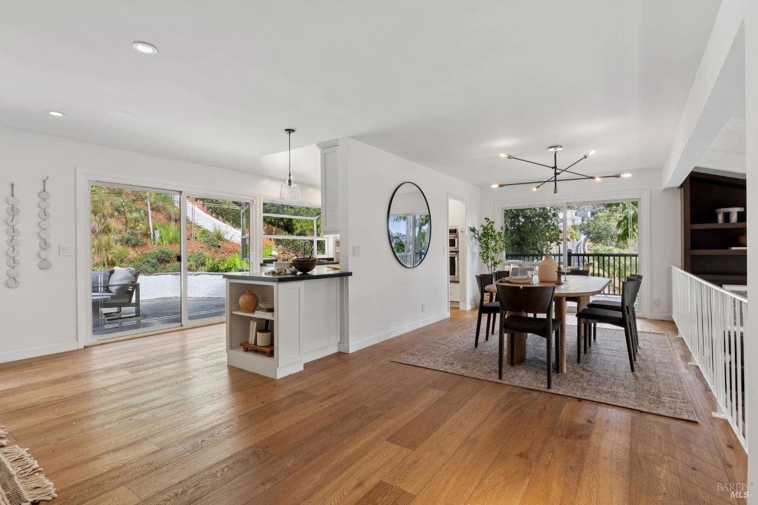 Detail Gallery Image 11 of 73 For 119 Bretano Way, Greenbrae,  CA 94904 - 4 Beds | 3 Baths