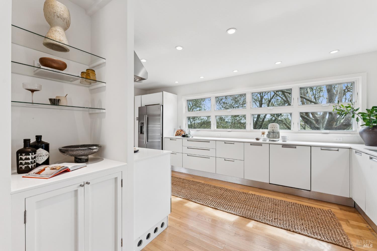 Detail Gallery Image 21 of 65 For 123 Almenar Dr, Greenbrae,  CA 94904 - 3 Beds | 3 Baths