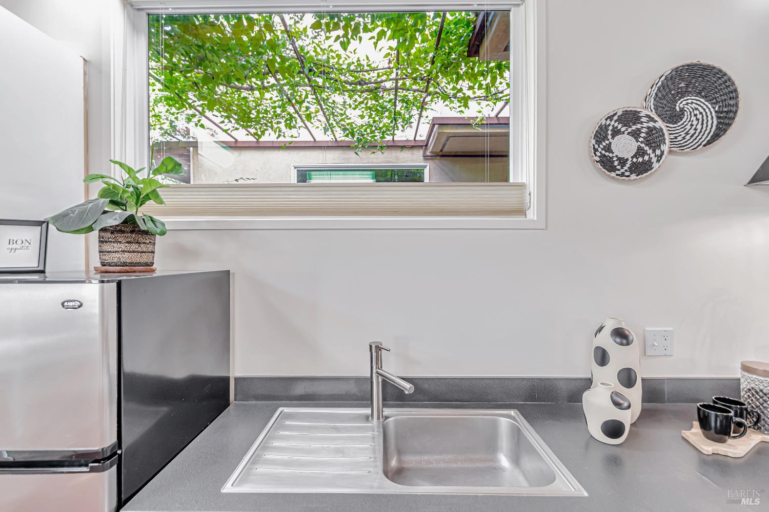 Detail Gallery Image 12 of 47 For 455 Florence Ave, Sebastopol,  CA 95472 - 1 Beds | 2/1 Baths