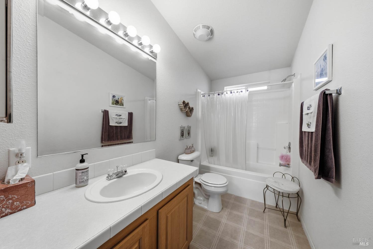 Detail Gallery Image 35 of 50 For 4237 5th Ave, Lakeport,  CA 95453 - 2 Beds | 2 Baths