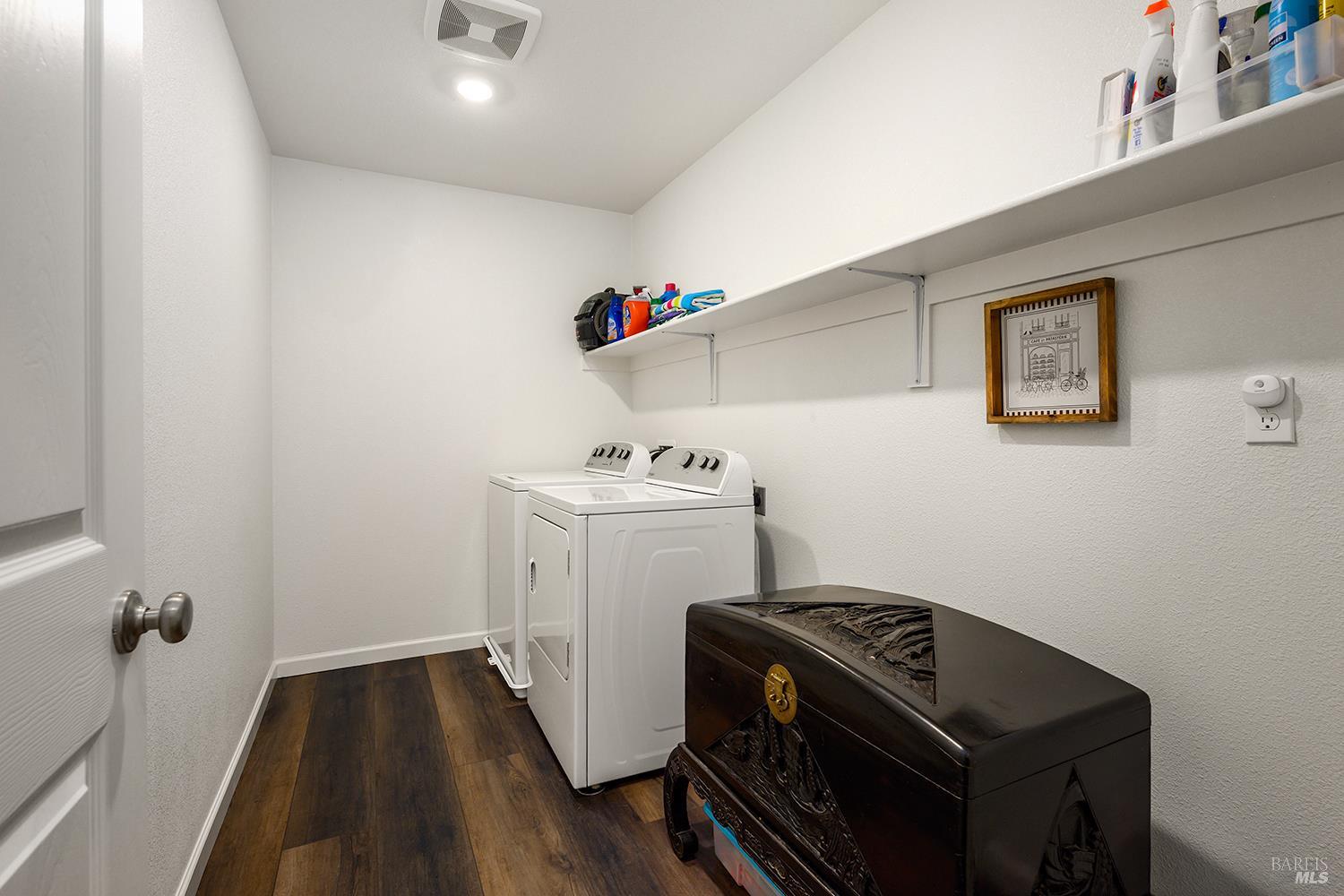 Detail Gallery Image 17 of 39 For 540 Sapphire St, Petaluma,  CA 94952 - 3 Beds | 2/1 Baths