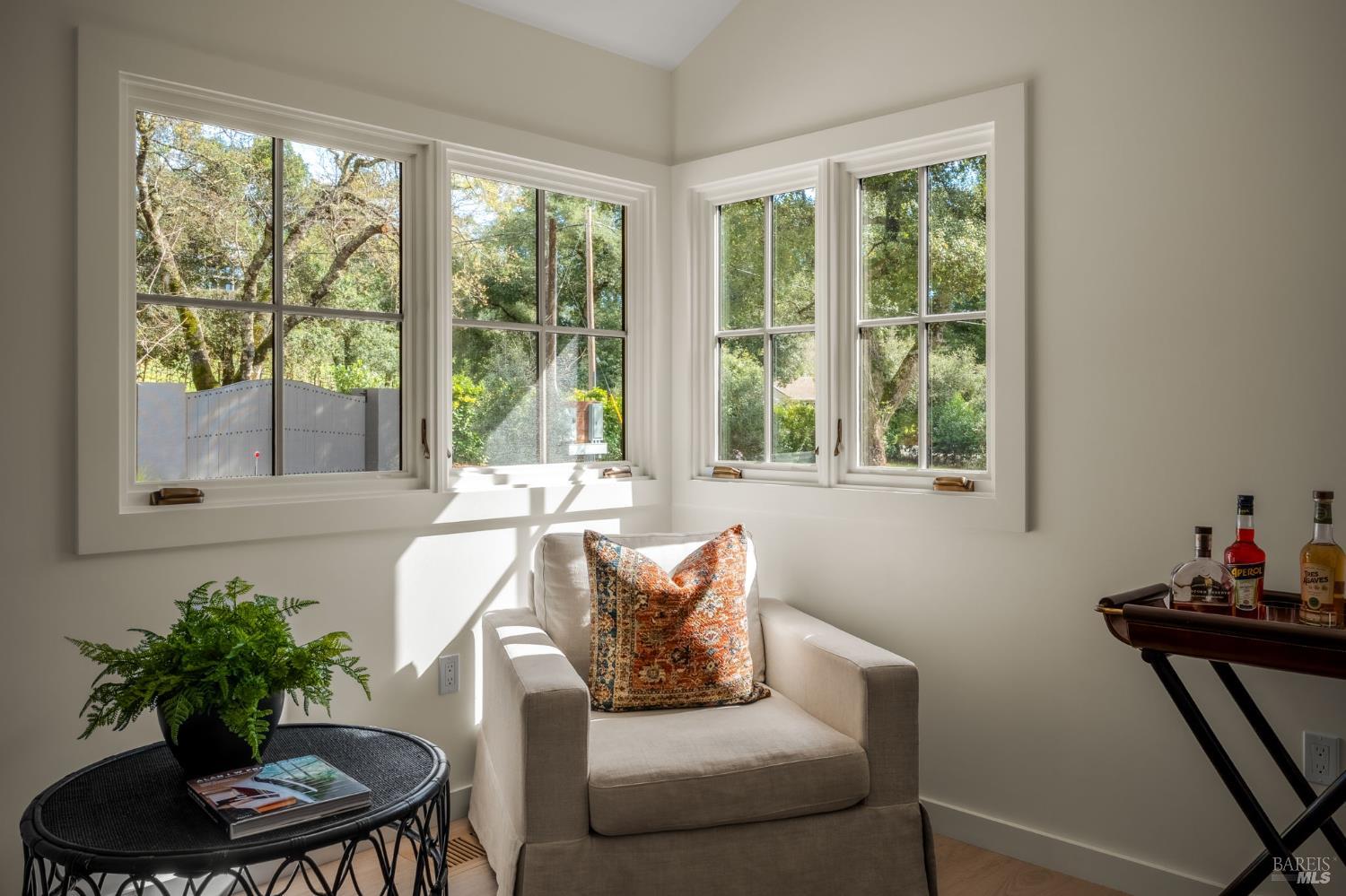 Detail Gallery Image 12 of 61 For 340 White Cottage Rd, Angwin,  CA 94508 - 2 Beds | 2 Baths