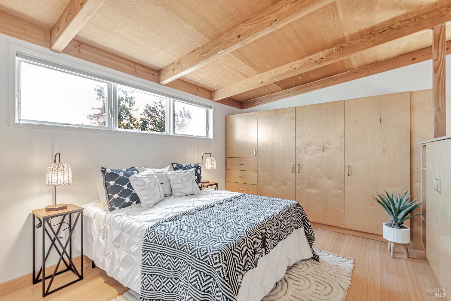 Detail Gallery Image 32 of 47 For 455 Florence Ave, Sebastopol,  CA 95472 - 1 Beds | 2/1 Baths