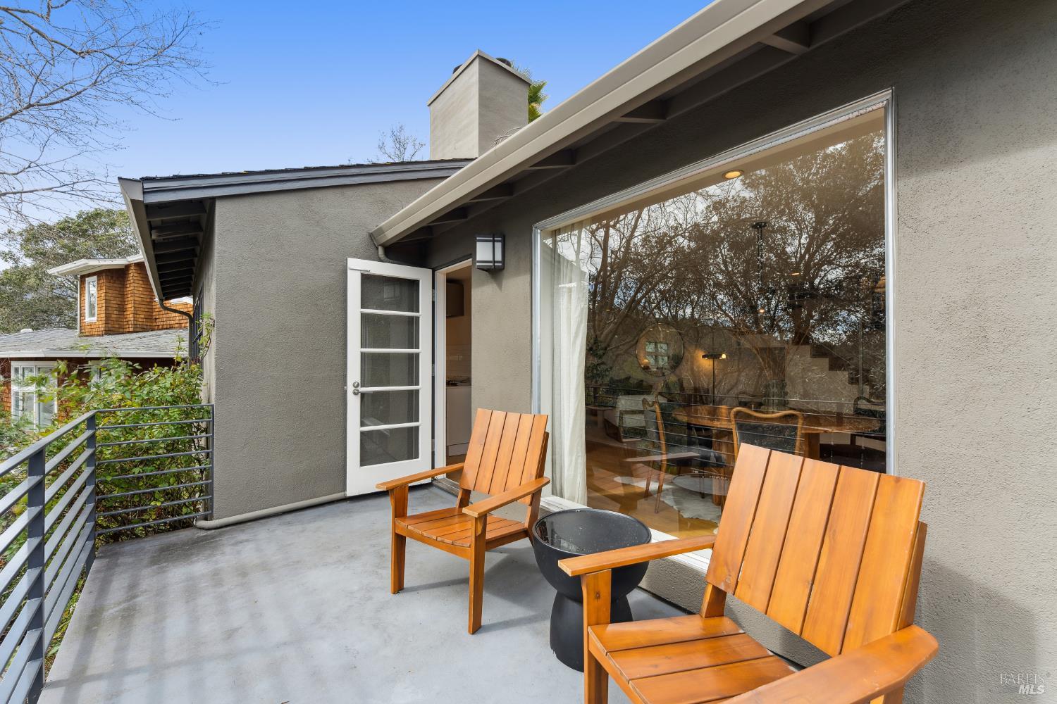 Detail Gallery Image 11 of 65 For 123 Almenar Dr, Greenbrae,  CA 94904 - 3 Beds | 3 Baths