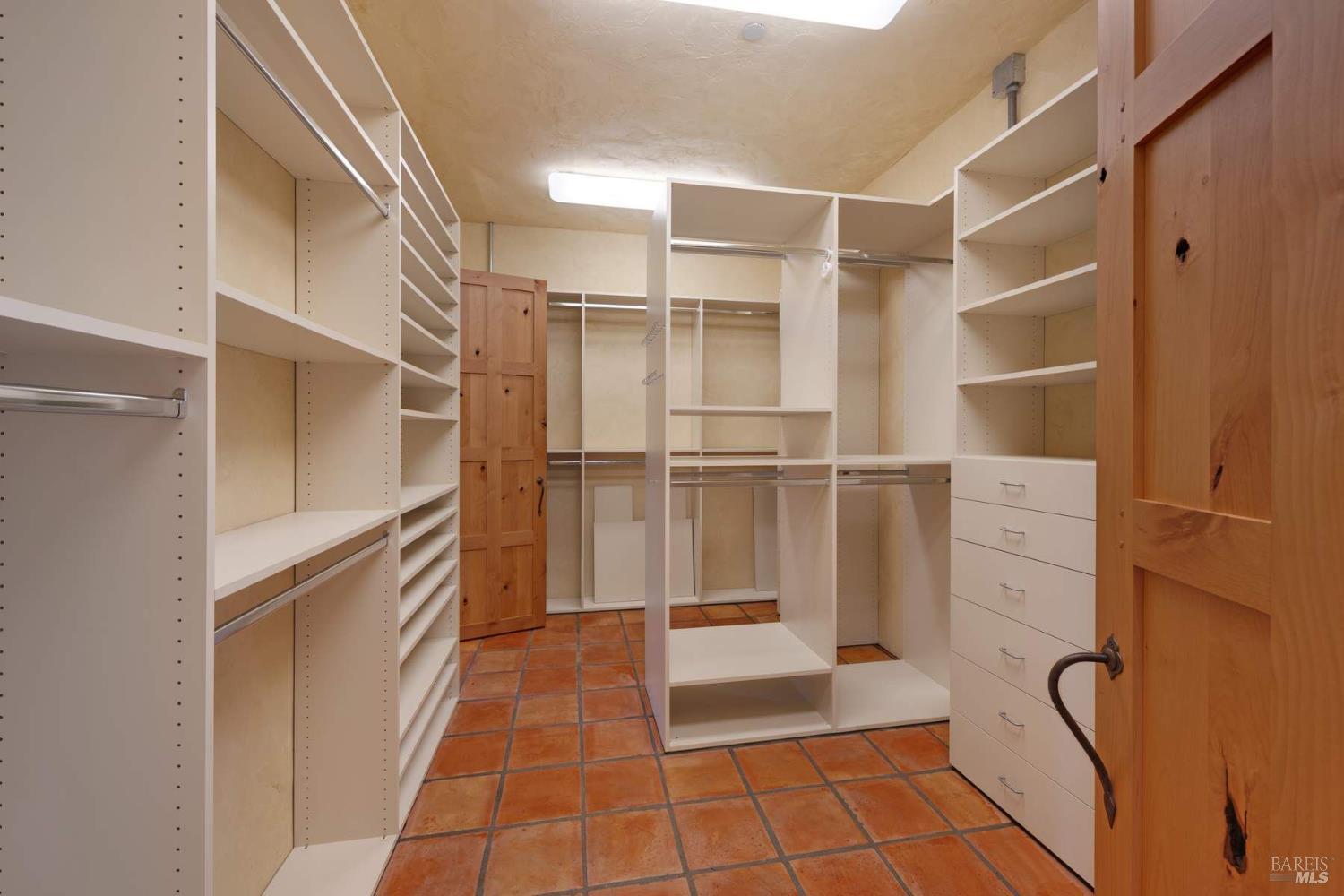 Detail Gallery Image 19 of 44 For 77 Oso Trl, Glen Ellen,  CA 95442 - 3 Beds | 3/1 Baths