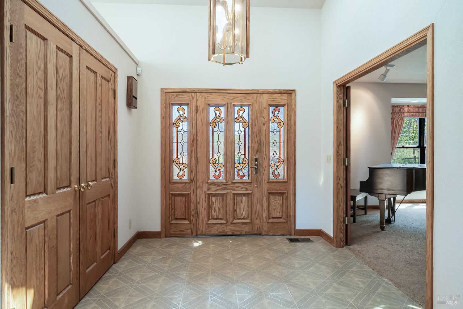 Detail Gallery Image 10 of 88 For 6535 Highland Springs Rd, Lakeport,  CA 95453 - 4 Beds | 3 Baths