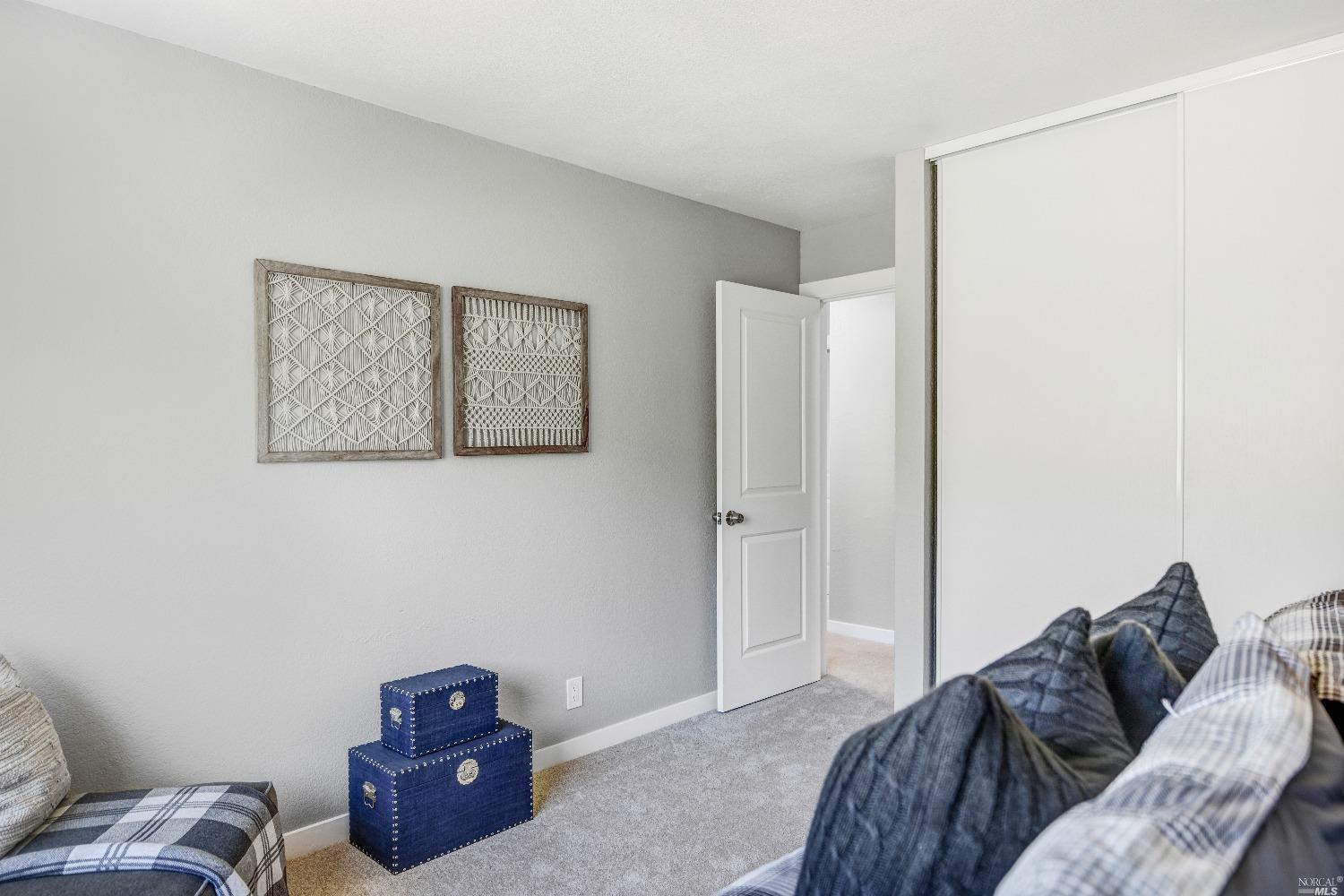 Detail Gallery Image 20 of 31 For 2016 Clearview Cir, Benicia,  CA 94510 - 3 Beds | 2/1 Baths