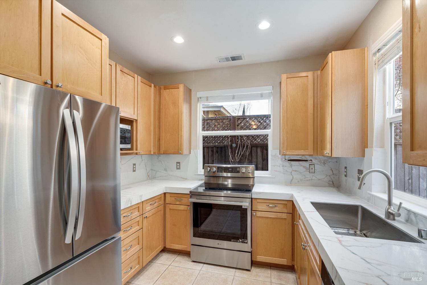 Detail Gallery Image 9 of 30 For 154 Piper Ln, Sonoma,  CA 95476 - 3 Beds | 2/1 Baths