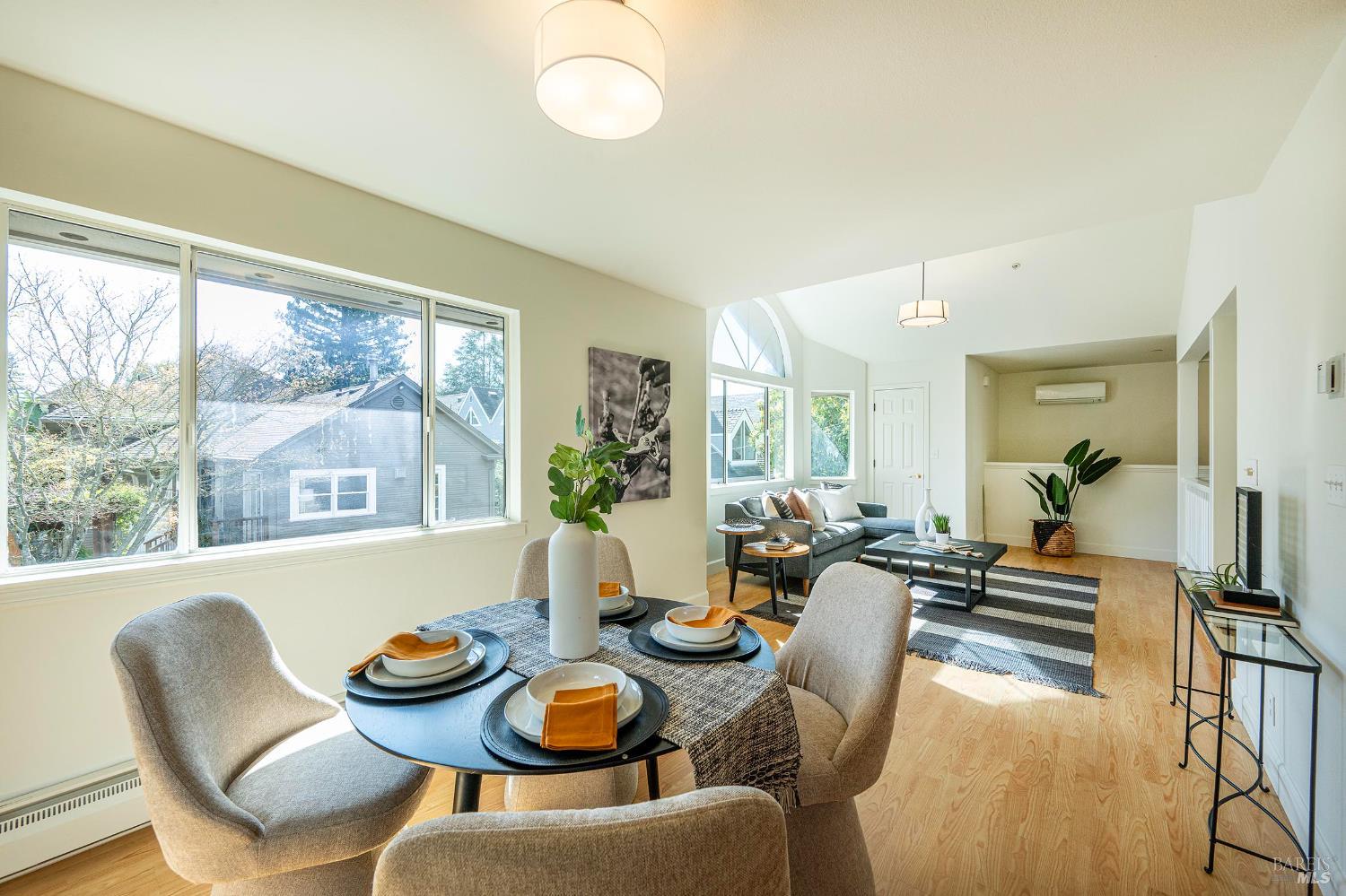 Detail Gallery Image 27 of 35 For 423 Matheson St, Healdsburg,  CA 95448 - 3 Beds | 2/2 Baths