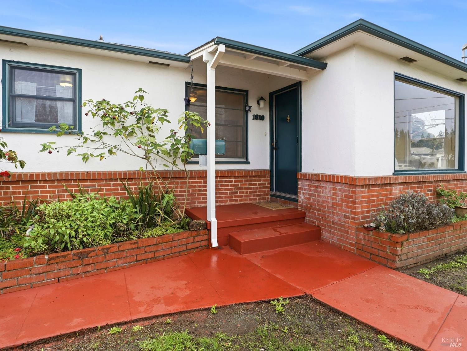 Detail Gallery Image 8 of 36 For 1810 Leonard Ave, Santa Rosa,  CA 95405 - 2 Beds | 1 Baths