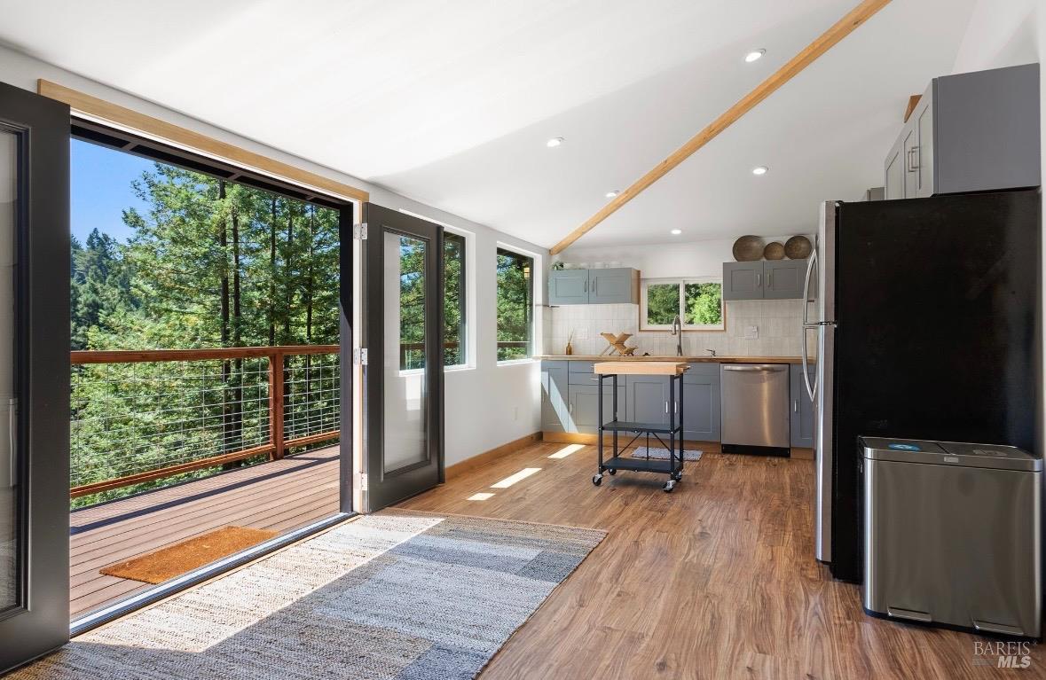 Detail Gallery Image 16 of 51 For 17356 Old Monte Rio Rd, Guerneville,  CA 95446 - 2 Beds | 2 Baths