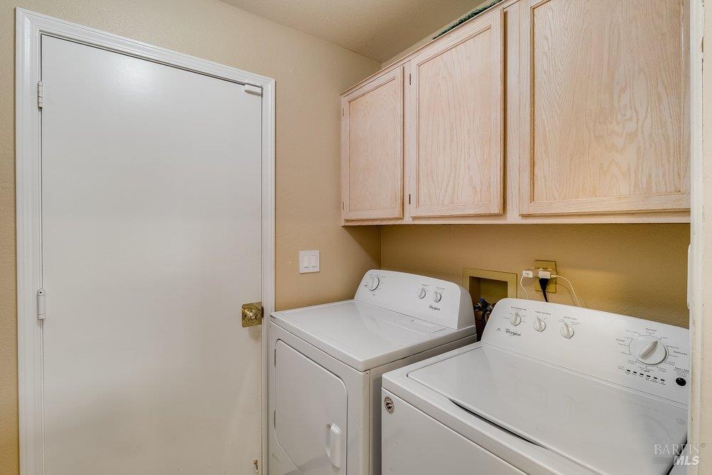 Detail Gallery Image 41 of 88 For 821 Saddle Horn Trl, Vacaville,  CA 95687 - 3 Beds | 3 Baths